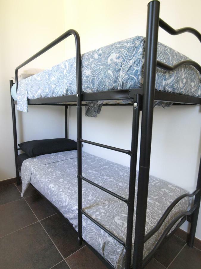 Happy Hostel For Young Полиняно а Маре Екстериор снимка